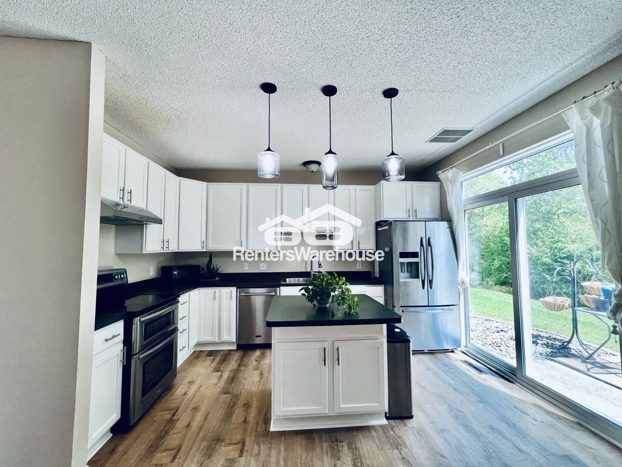 16799 39th Ave N - Photo 2 of 18