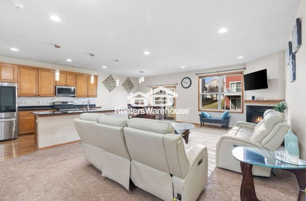 9518 Roosevelt Dr - Photo 3 of 31