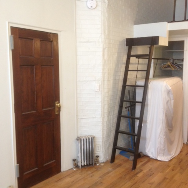 197 Nassau Avenue - Photo 3 of 5