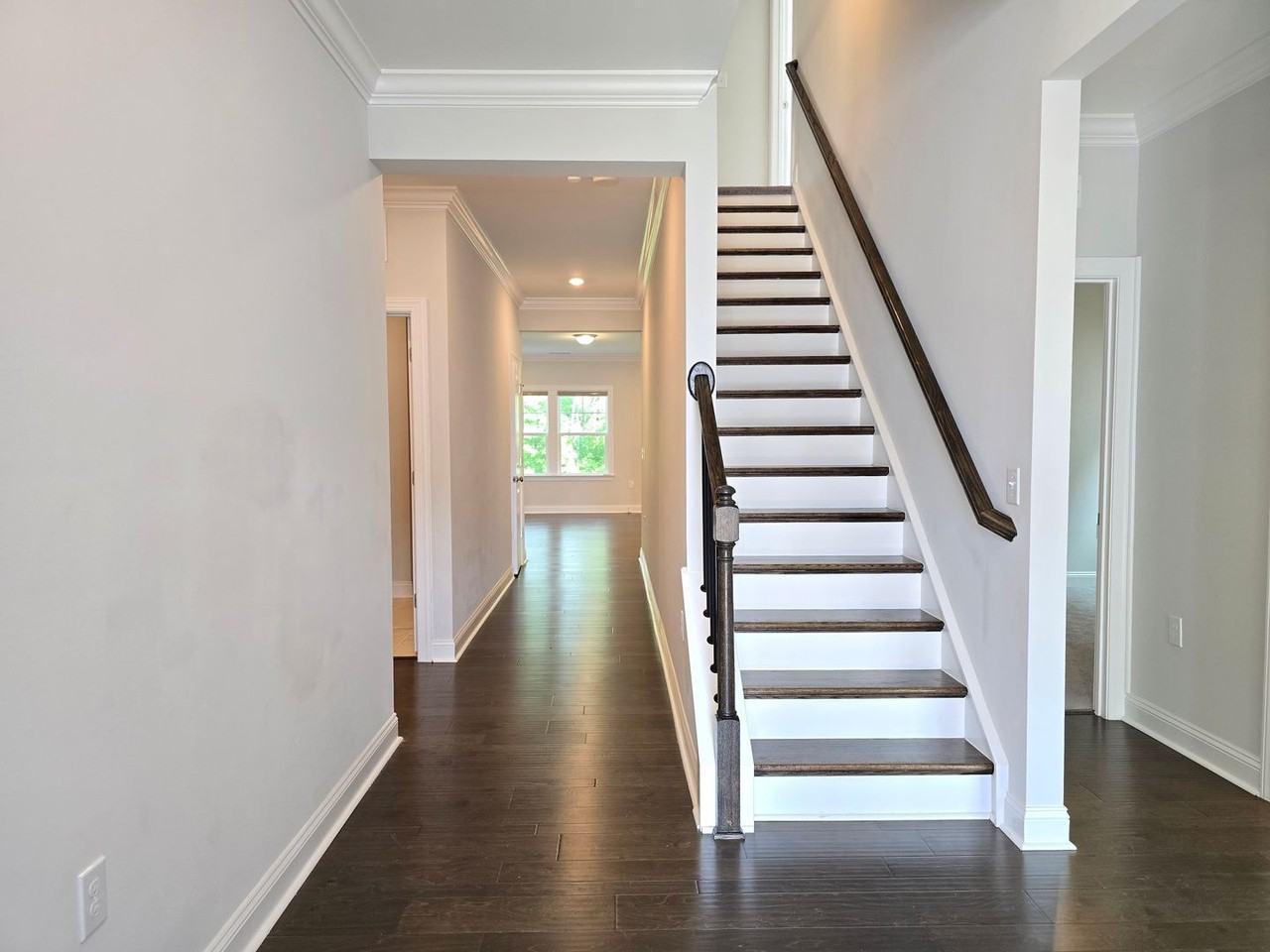 202 Trailing Bluff Way - Photo 2 of 21