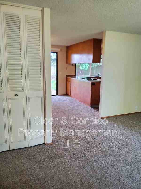 3131 Kentwood Dr - Photo 2 of 9