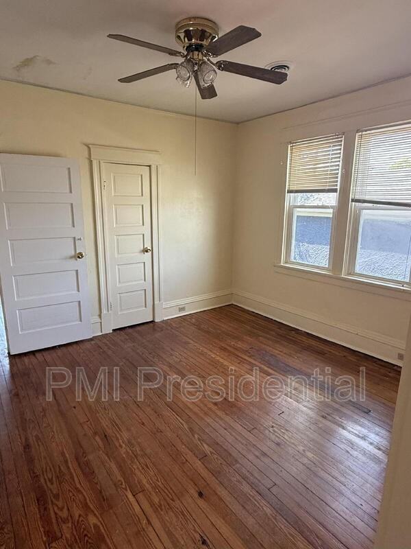 2804 E Leigh St #B - Photo 6 of 12