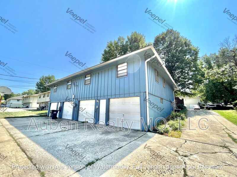 1711 Sw Skyline Dr - Photo 2 of 29
