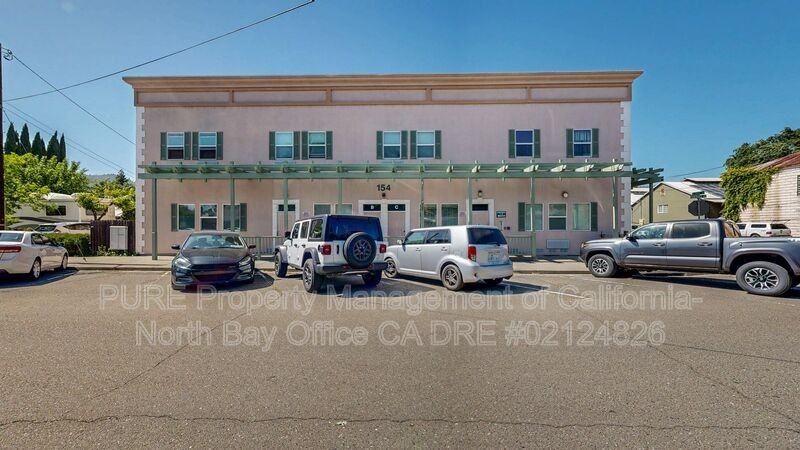 154 Railroad Ave #B - Photo 3 of 50