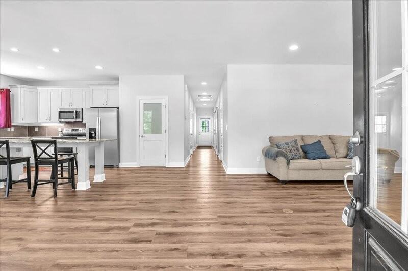 612 Forest Sound Rd - Photo 2 of 50