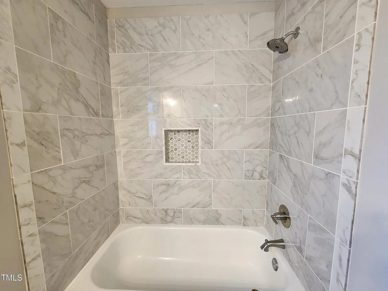 3109 Cinnamon Cir - Photo 7 of 39