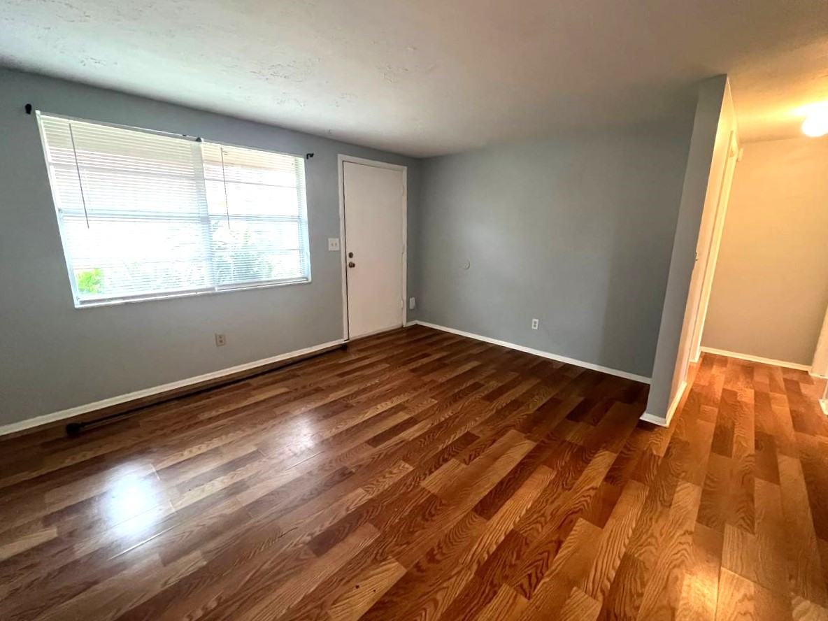 9406 Eastfield Rd #C - Photo 5 of 14