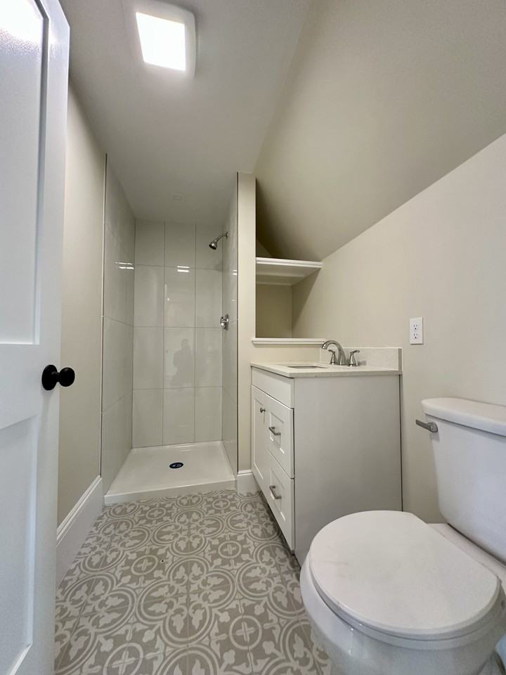 304 Main St #2 - Photo 3 of 8