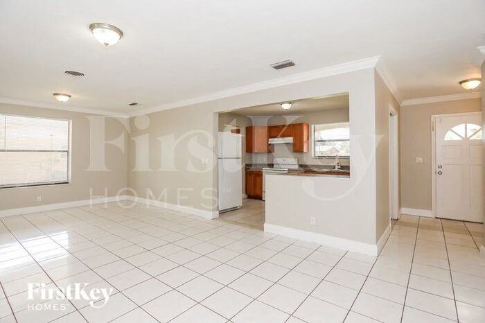 4760 Nw 3rd Ct - Photo 3 of 15