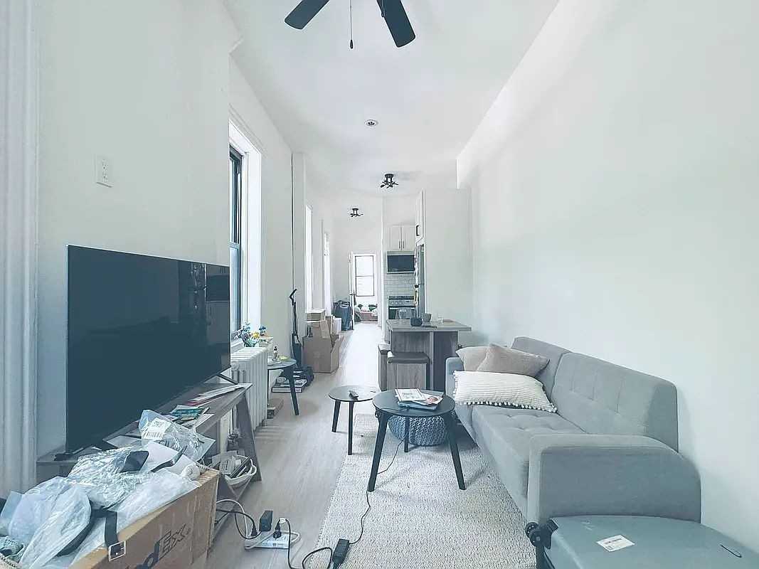 202 Saint Nicholas Ave #3R