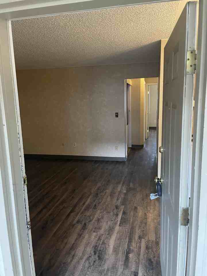 1209 West Plum Street - Photo 7 of 29