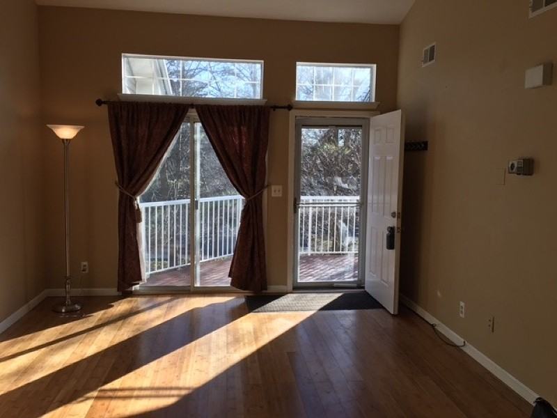 38 Pine Ct - Photo 2 of 10