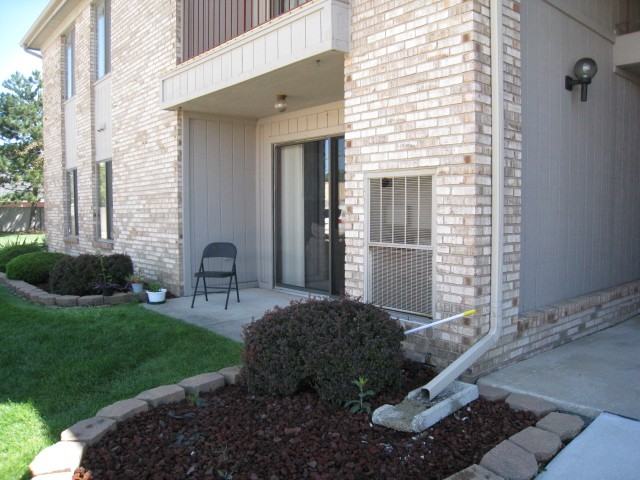 16143 Clarkson Dr - Photo 3 of 16