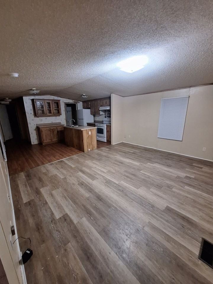 103 County Road 151 - Photo 2 of 13