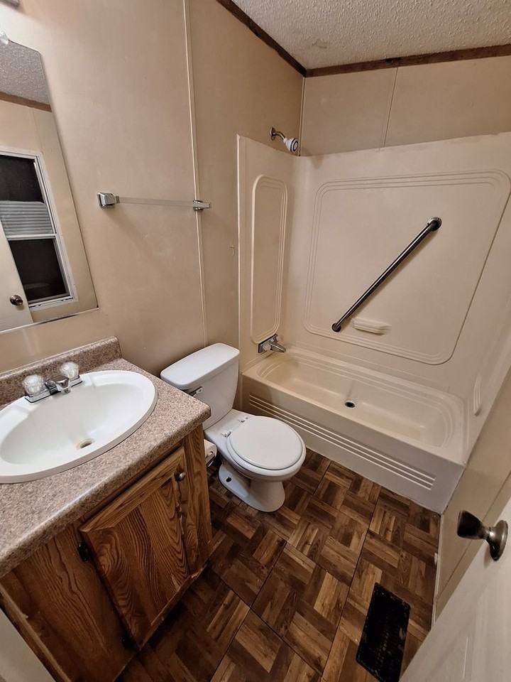 103 County Road 151 - Photo 3 of 13