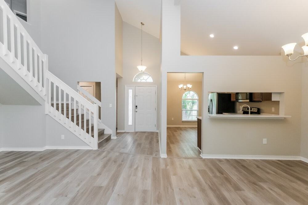 29433 Birds Eye Dr - Photo 5 of 17
