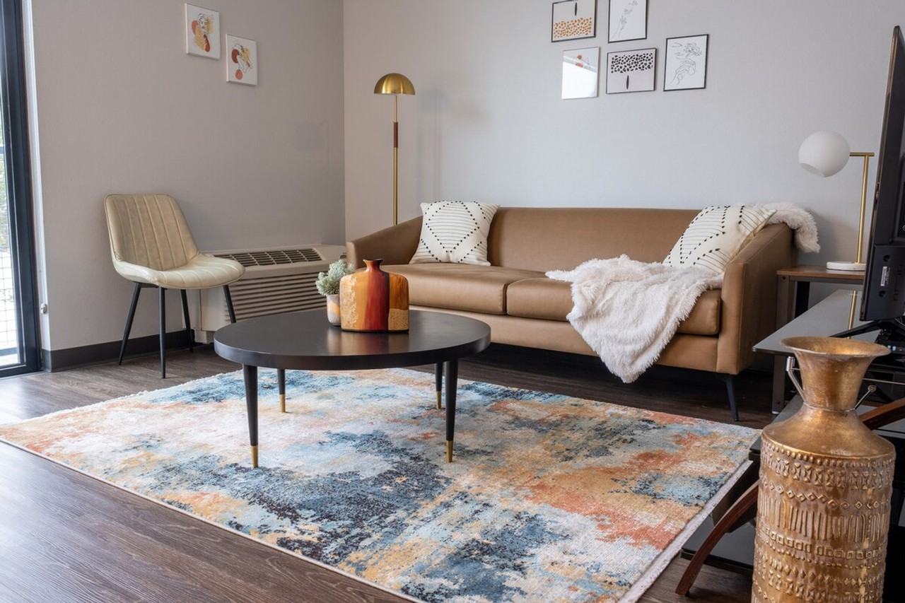 2301 Ingersoll Ave #1036744P - Photo 3 of 42