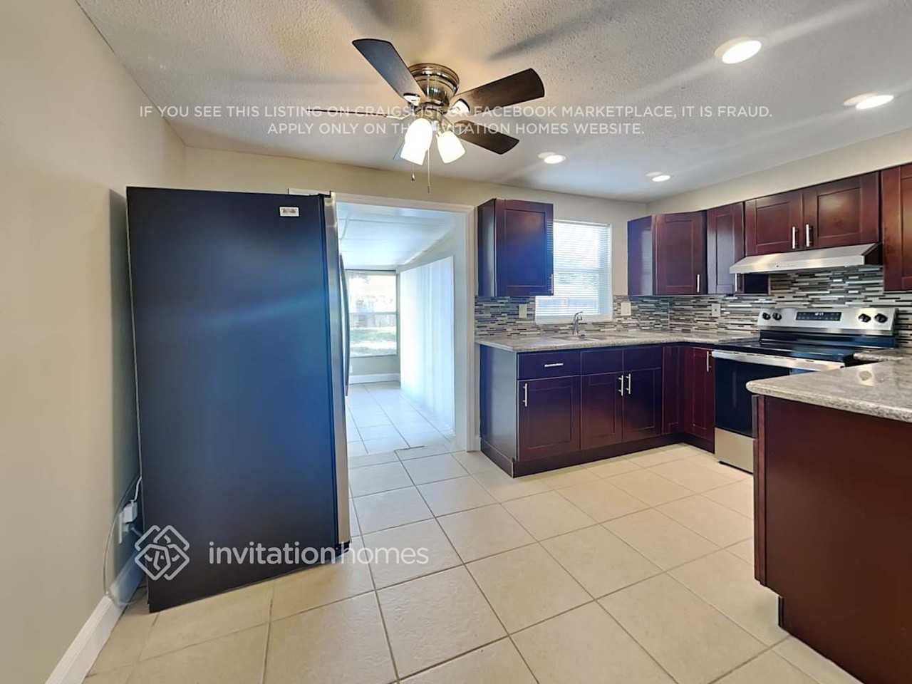 5521 66th Ave N - Photo 5 of 18
