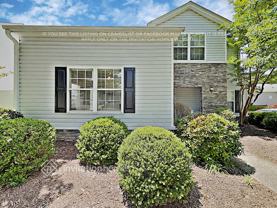 573 W Oaks Dr - Photo 1 of 1