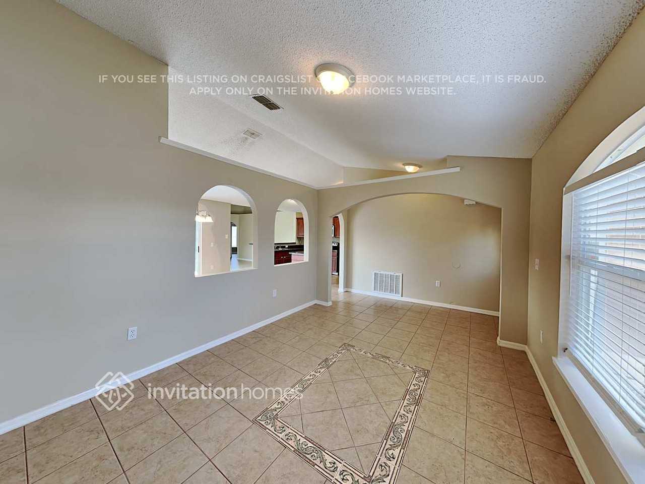 1132 Munster Ct - Photo 3 of 19