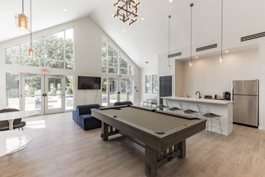 Eagle Rock Properties 3 of 4