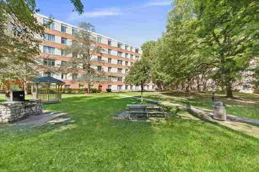 Eagle Rock Properties 2 of 4