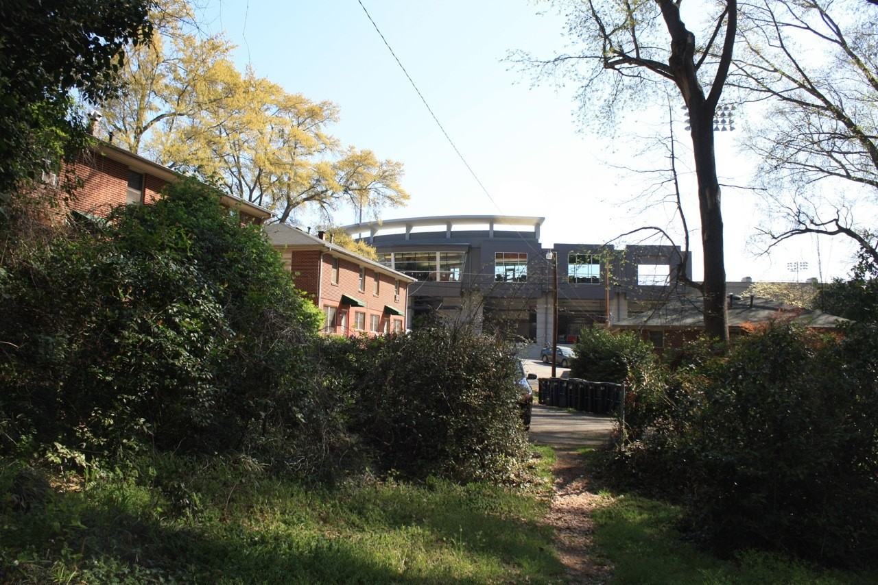 E Rutherford St #C - Photo 7 of 8