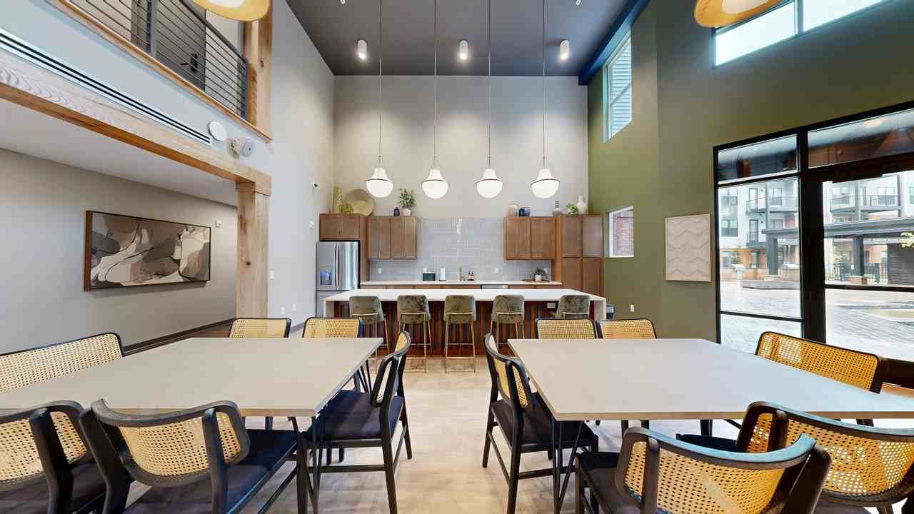 tracequarter.com - Photo 7 of 50