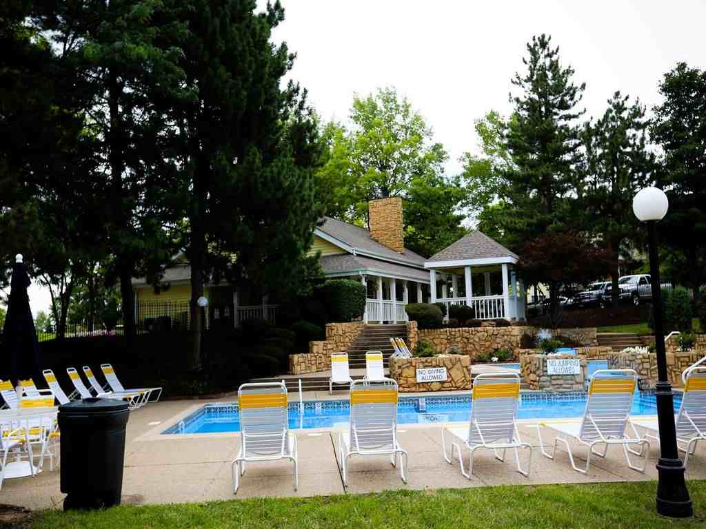 Country Club Place Apartments - Photo 4 of 50