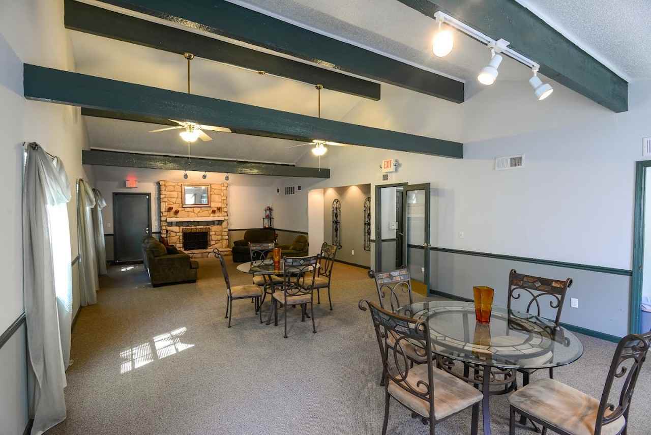 Whispering Lake Apartments - Photo 6 of 49