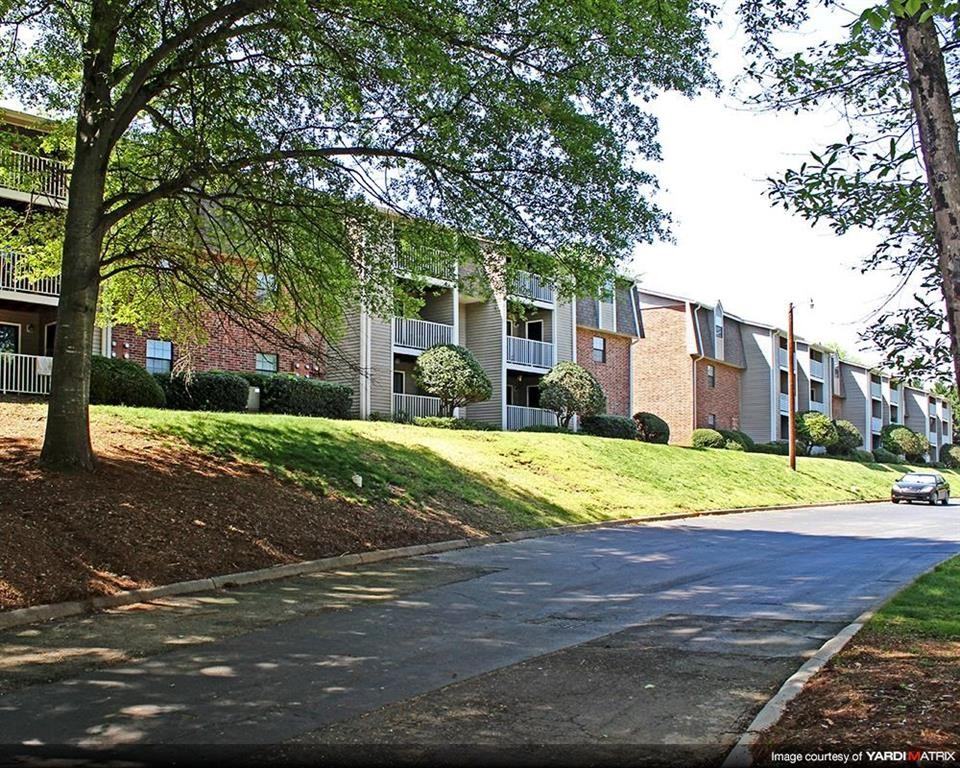 Roper Mountain Woods Apartments Phase 1 - Photo 6 of 39