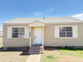 featured image of 1704 E 29th St