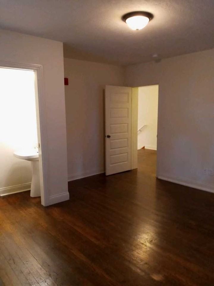 0308-312 N Washington Street - Photo 7 of 11