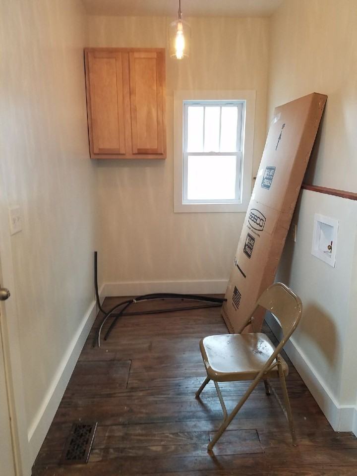 803 S Rogers St - Photo 2 of 17