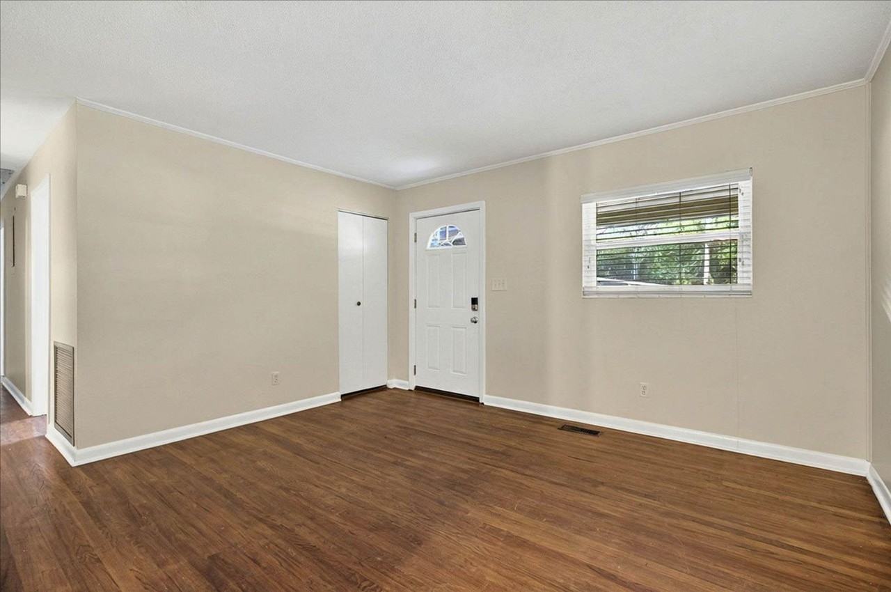 1641 Airport Dr - Photo 7 of 47