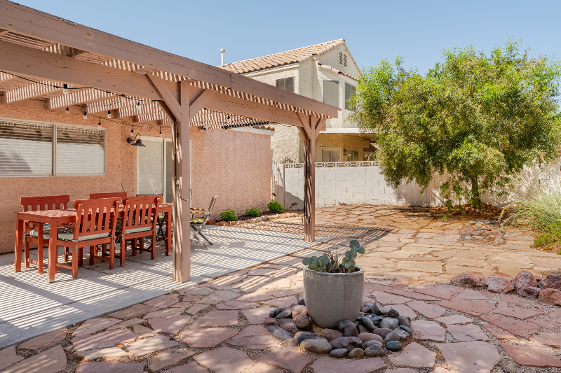 8412 Surfs Up Dr - Photo 2 of 20