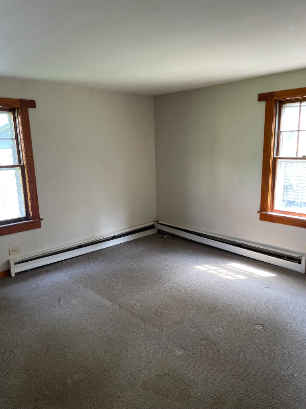 14 Moore Ave Lowr #1 - Photo 3 of 13