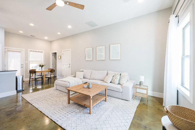 1307 Alamo St - Photo 2 of 20