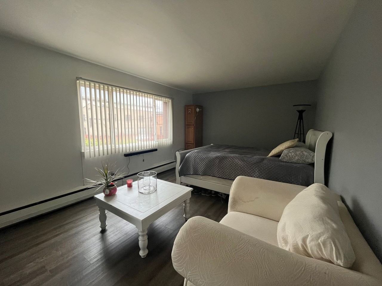 1456 N. Farwell Avenue - Photo 3 of 16