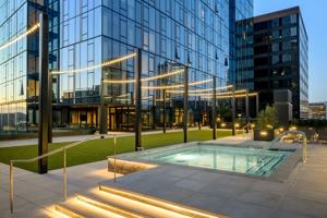 featured image of 1950 Broadway