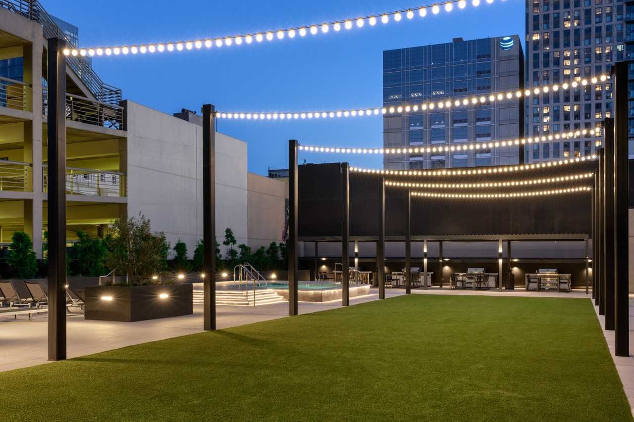 1900 Broadway - Photo 5 of 50