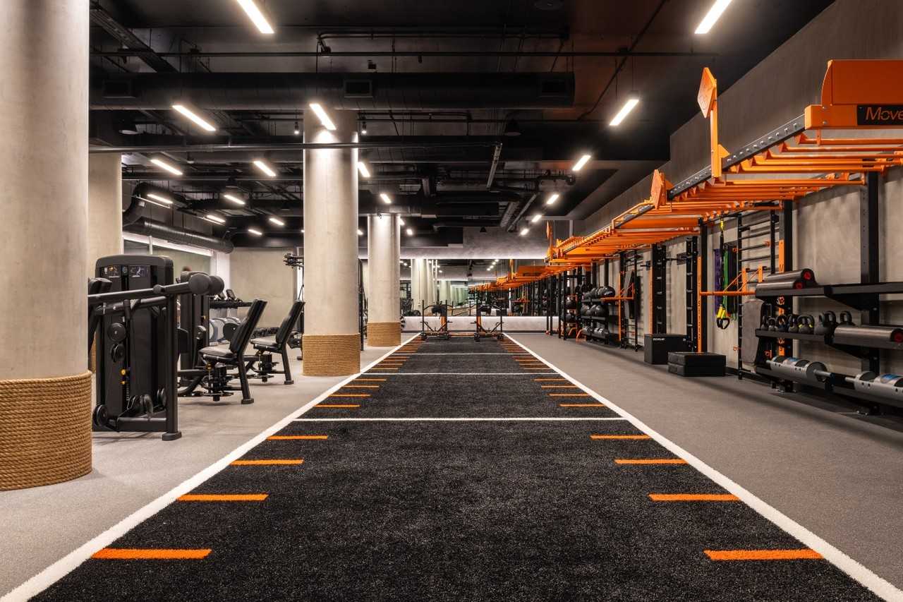 1900 Broadway - Photo 3 of 50