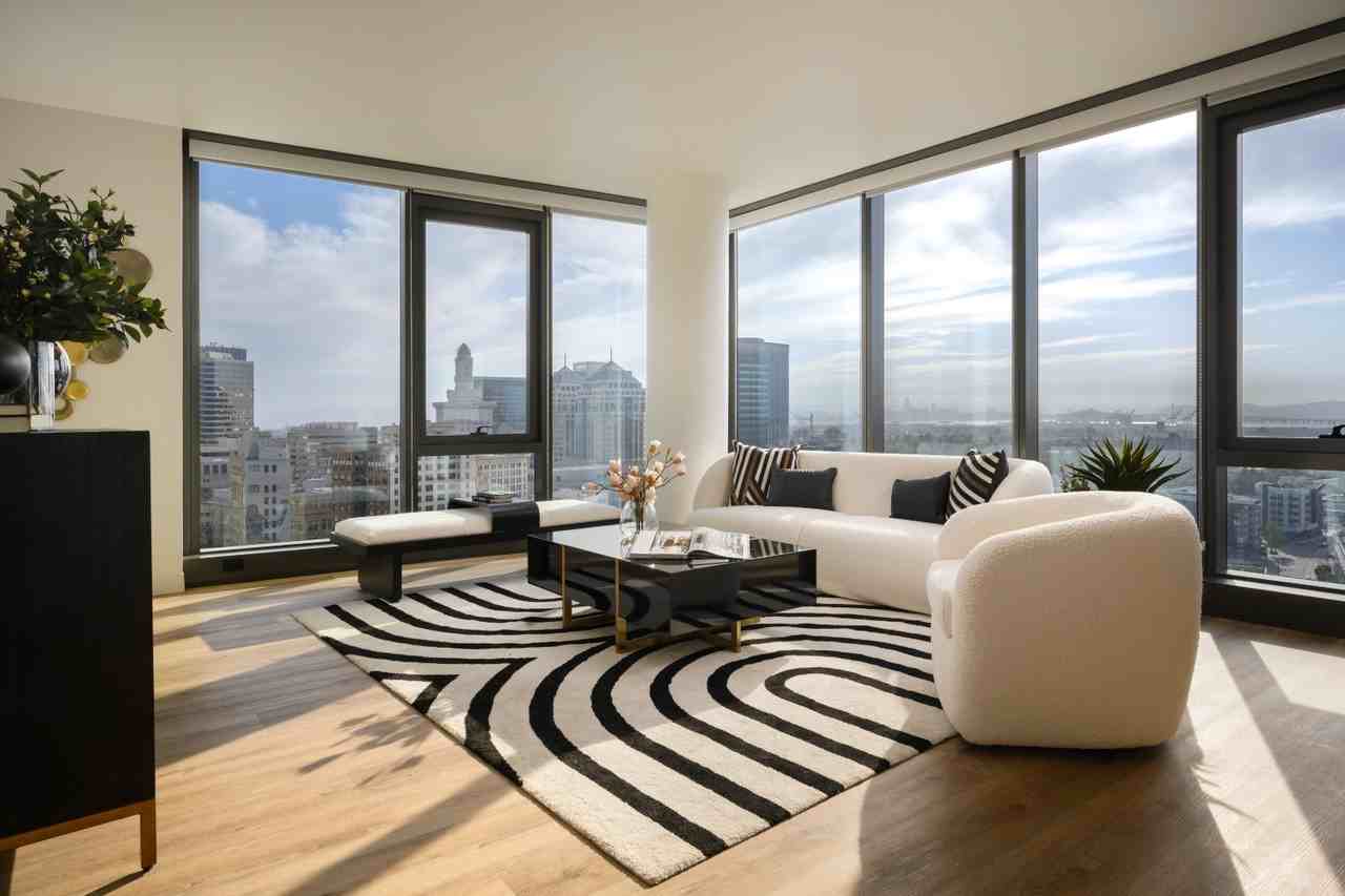 1900 Broadway - Photo 4 of 50