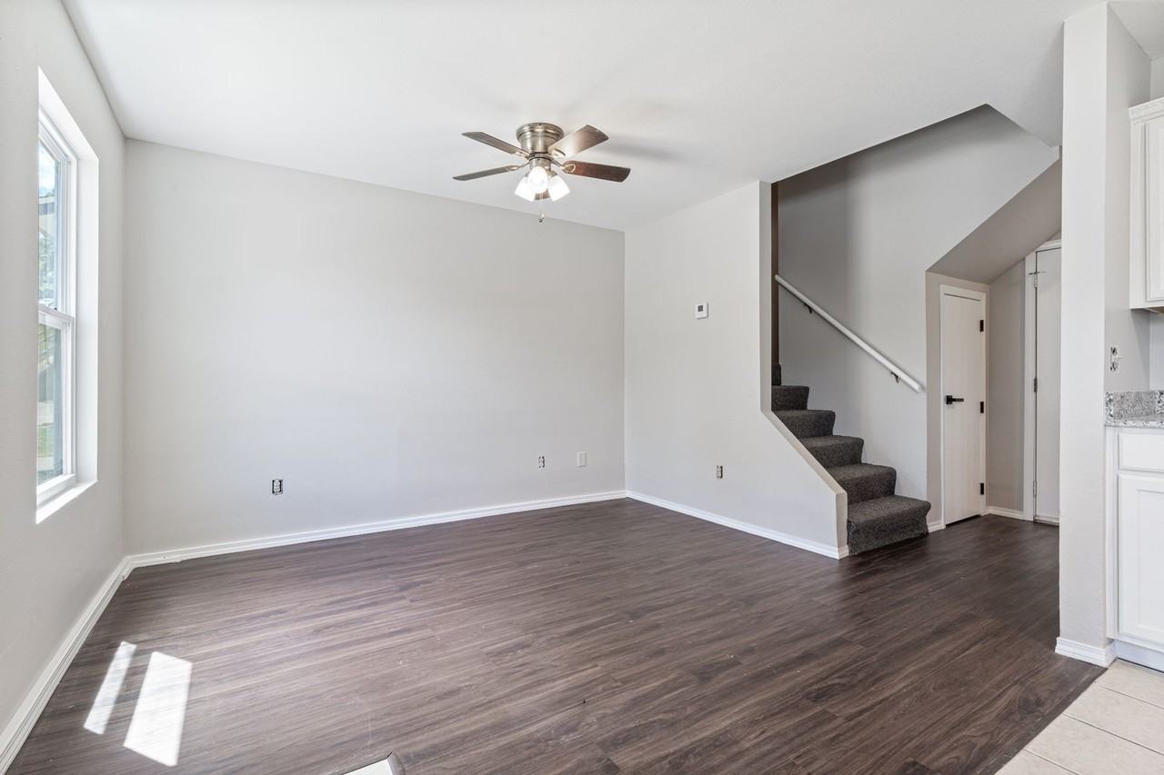Rosehill Townhomes - Photo 5 of 19