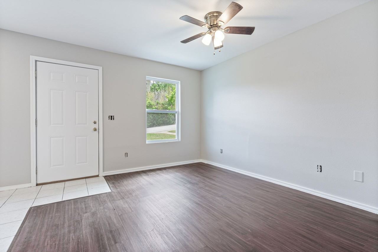 Rosehill Townhomes - Photo 6 of 19