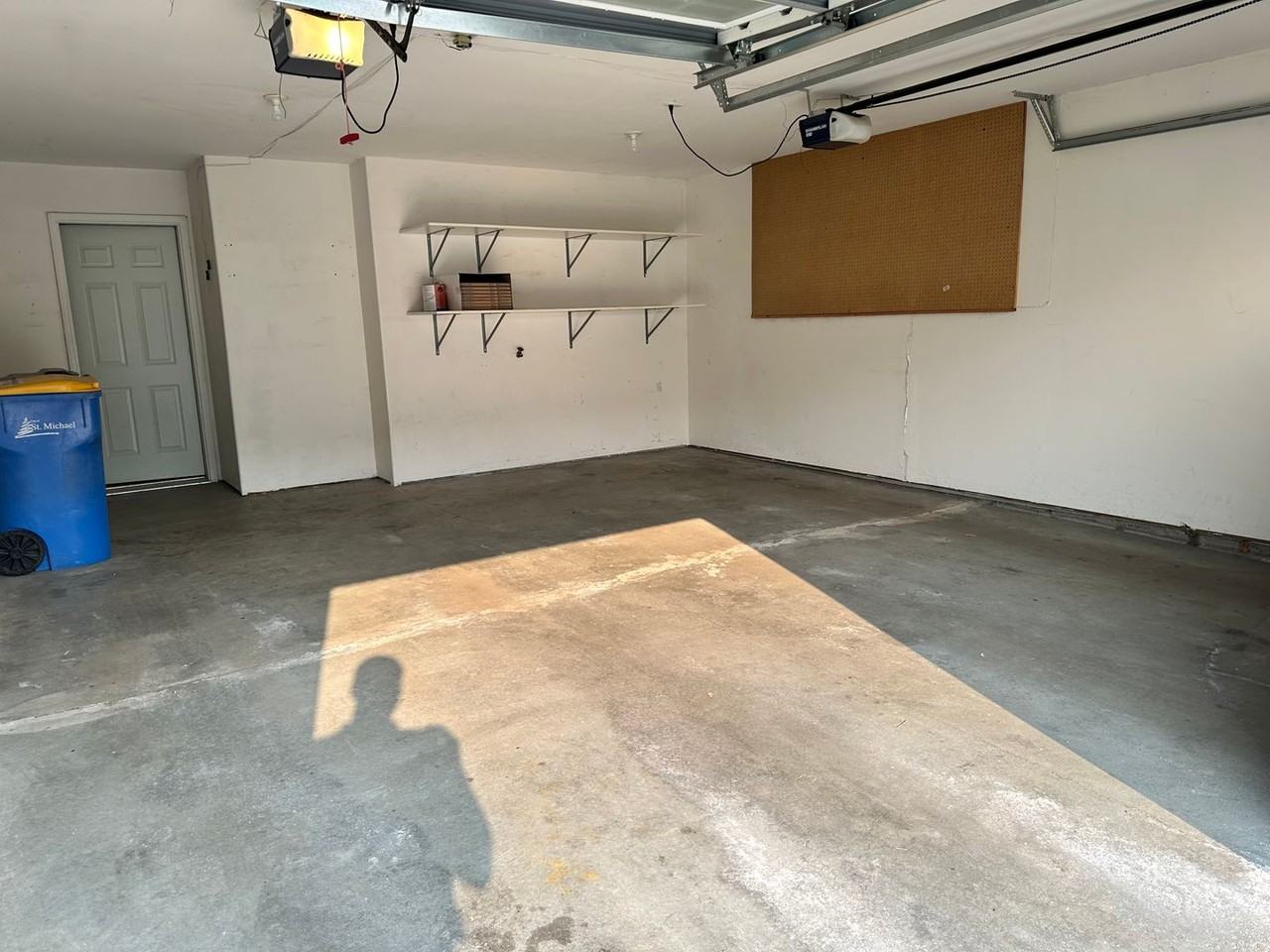 11424 Town Center Dr Ne - Photo 2 of 15