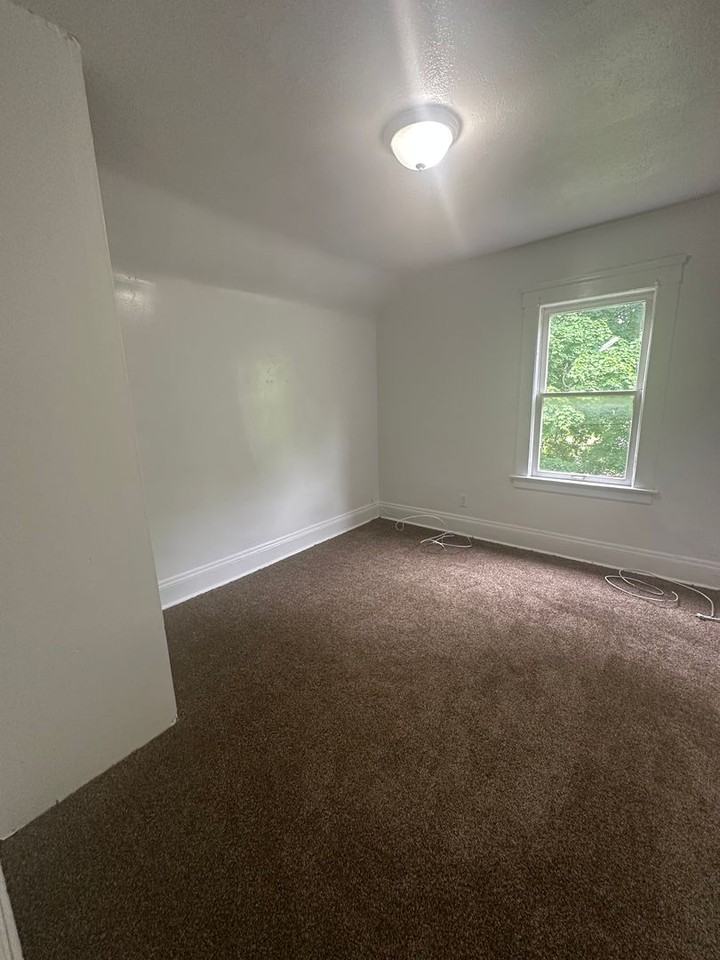 10504 Elmarge Ave - Photo 6 of 7