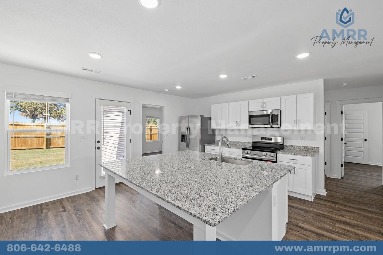 401 Abundance Ln - Photo 4 of 24