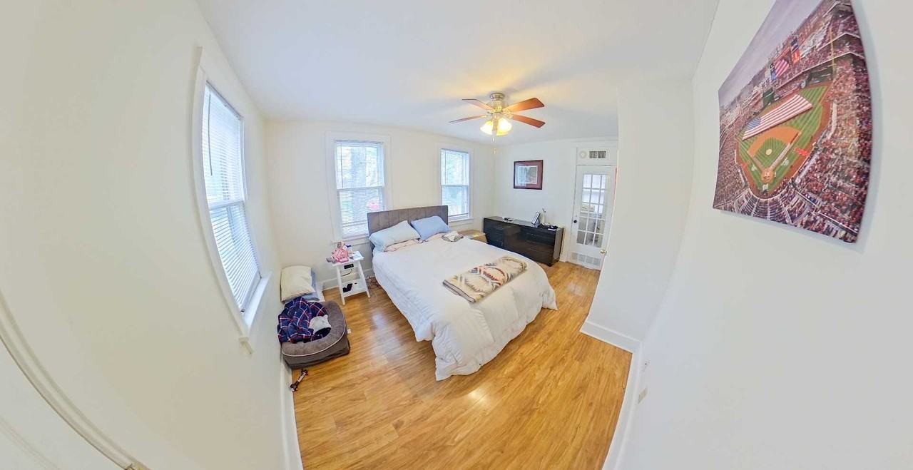 1000 Colorado St - Photo 2 of 13