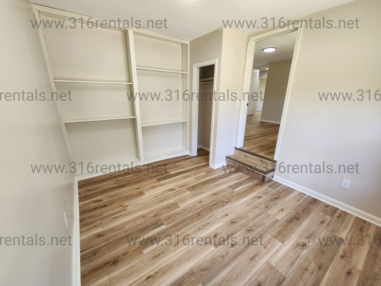 1681 Kenmar St - Photo 3 of 11